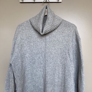 H&M | Grey Turtle Neck Sweater | XS